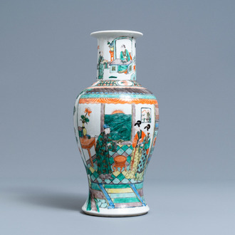 Un vase en porcelaine de Chine famille verte, 19ème