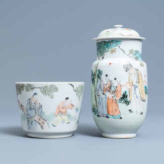 A Chinese qianjiang cai jardinière and a covered vase, 19/20th C.