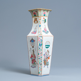 A Chinese quadrangular famille rose 'Wu Shuang Pu' vase, 19th C.