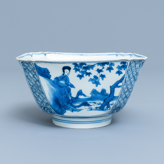 Un bol de forme carrée en porcelaine de Chine en bleu et blanc, marque de Chenghua, Kangxi