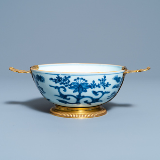 Un bol en porcelaine de Chine à monture dorée d'Augsburg, ex-coll. Auguste le Fort, Kangxi