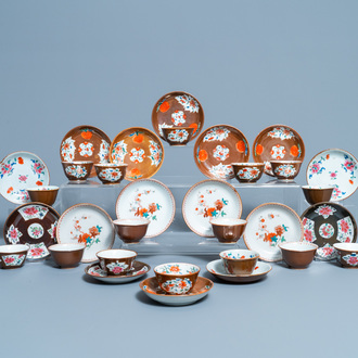 Seize tasses et soucoupes en porcelaine de Chine famille rose à fond brun capucin, Qianlong