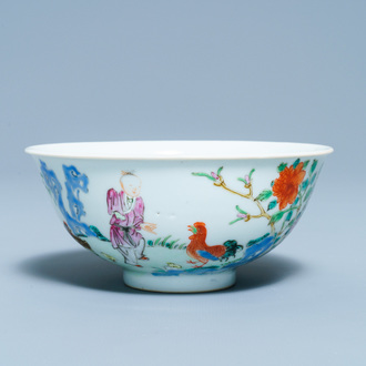 Un bol en porcelaine de Chine famille rose, marque de Qianlong, 19ème