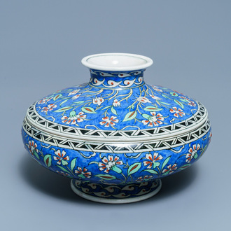 An Iznik-style bowl and cover, Samson, Paris, France, 19th C.