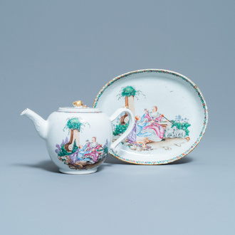 Een Chinese famille rose theepot op onderschotel met romantisch decor, Qianlong