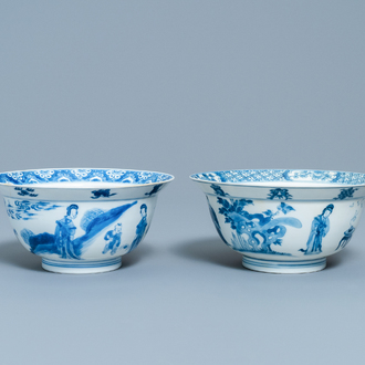 Twee Chinese blauw-witte kommen, Kangxi