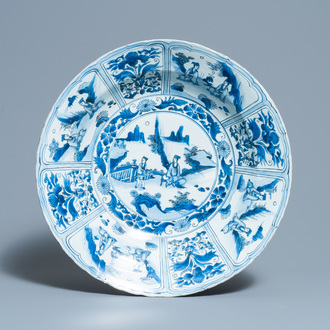 Un très grand plat en porcelaine de Chine en bleu et blanc de type kraak à décor de Wang Xizhi, Wanli