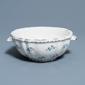 A Brussels faience basin with 'à la haie fleurie' design, 18th C.