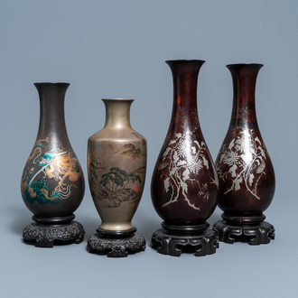 Quatre vases de type Shen Shao'an en laque de Foochow, Chine, République