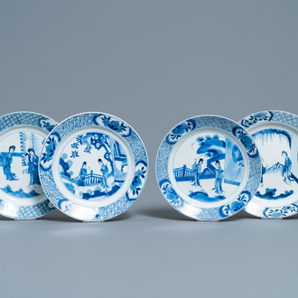 Quatre assiettes en porcelaine de Chine bleu et blanc à décor de 'Longues Dames', marques de Kangxi et Jiajing, Kangxi