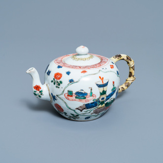 A Chinese famille verte 'antiquities' teapot, Kangxi