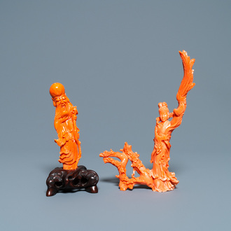 Deux figures en corail rouge sculpté, Chine, 19/20ème
