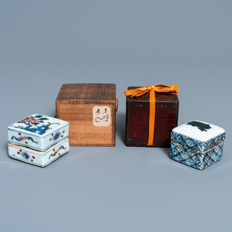 Deux boîtes couvertes en porcelaine de Chine en bleu et blanc de type ko-sometsuke pour le marché japonais, époque Transition