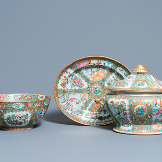Un bol et une terrine sur support en porcelaine de Chine famille rose de Canton, 19ème