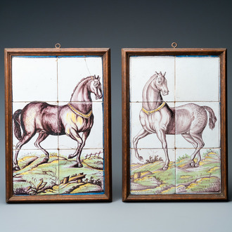 Een paar polychrome tegeltableaus met paarden naar Delfts voorbeeld, wellicht Rijsel, eind 18e eeuw