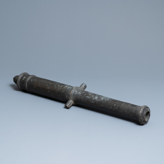 A Chinese inscribed bronze cannon, 19th C.