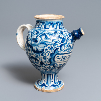 A blue and white Antwerp maiolica 'a foglie' wet drug jar, 2nd half 16th C.