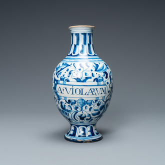 A blue and white Antwerp maiolica 'a foglie' pharmacy bottle, 2nd half 16th C.