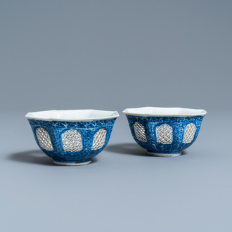 A pair of Chinese blue and white reticulated octagonal bowls, Kangxi