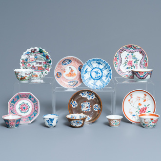 Sept tasses et soucoupes en porcelaine de Chine famille rose et d'autres, Kangxi et après