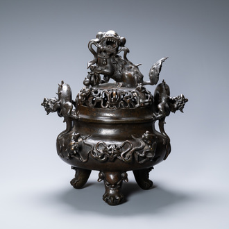 A very large Chinese bronze censer and cover, Xuande mark, Ming