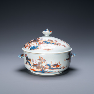 Une terrine couverte en porcelaine de Chine de style Imari, Qianlong