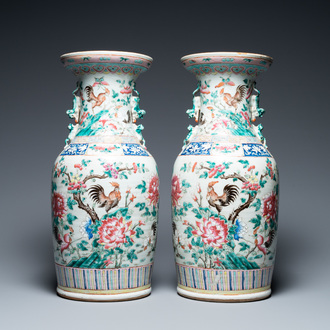 A pair of Chinese famille rose 'rooster' vases, 19th C.