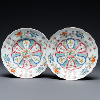 A pair of Chinese famille rose saucer dishes, Dingxin Dianzhi mark, 19/20th C.