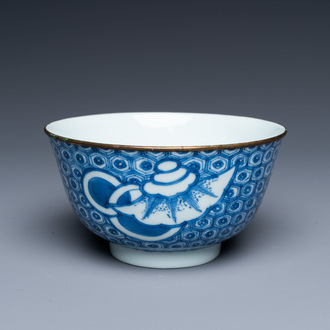 A Chinese 'Bleu de Hue' bowl for the Vietnamese market, Nguyen mark, 19th C.