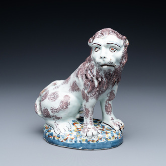 A polychrome Dutch Delft lion, 18th C.