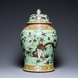 A large Chinese 'Dayazhai' green-ground vase and cover, 19th C.