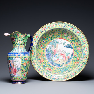 A Chinese lime-green-ground Canton enamel water jug and basin, 1st half 19th C.