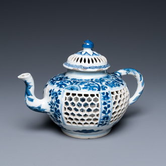 A Chinese blue and white reticulated double-walled teapot and cover, Transitional period