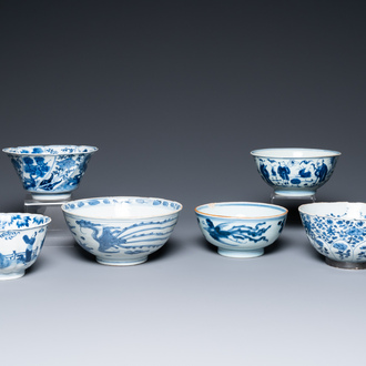 Six Chinese blue and white bowls, Transitional period and Kangxi