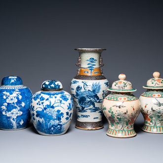 Five Chinese blue, white and famille verte vases, 19/20th C.