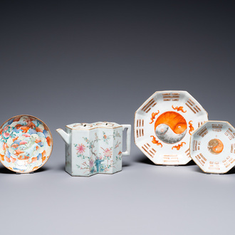 Four Chinese famille rose and iron-red-decorated porcelain wares, 19th C.