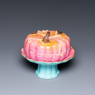 A Chinese pink-glazed pumpkin-shaped box with matching tazza, 19th C.