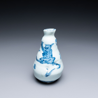 A small Chinese blue and white ko-sometsuke 'monkey' vase for the Japanese market, Transitional period
