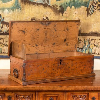 An engraved wooden coffer, Italy or Germany, 17/18th C.