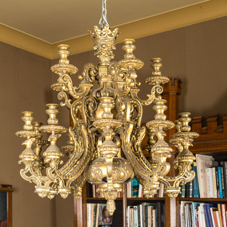 A gilt bronze Louis XIV-style chandelier, 20th C.