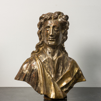 A silvered wood bust of a nobleman, 19/20th C.