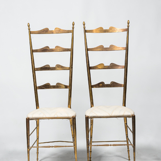 A pair of brass Hollywood Regency-style dining chairs, Italy, 20th C.