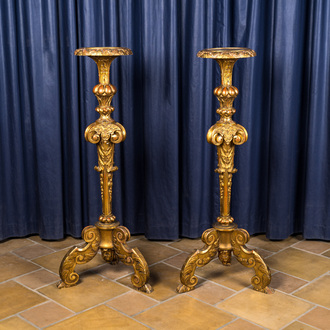 A pair of gilt wooden stands, France or Italy, 18/19th C.