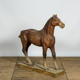 A large model of a horse in painted papier-mâché, 1st half 20th C.