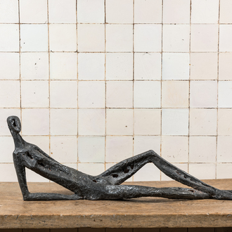 André Fricx (1928): Reclining nude, patinated bronze, 20th C.