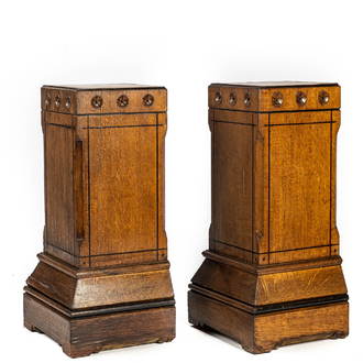 A pair of English wooden 'Arts and crafts' stands, 2nd half 19th C.