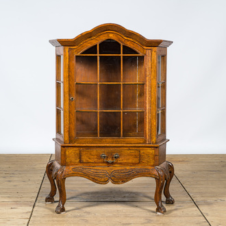 A small oak wooden display cabinet, 20th C.