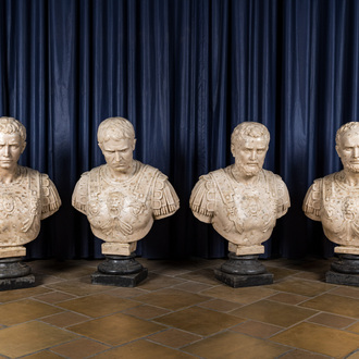 Quatre bustes d'empereurs romains en faux-marbre, Italie, 20ème