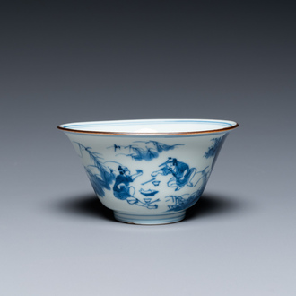 Bol en porcelaine de Chine en bleu et blanc à décor de pêcheurs, marque de Chenghua, Kangxi