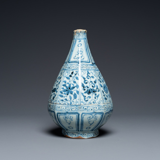 A Chinese blue and white octagonal bottle vase with floral design, Hongwu